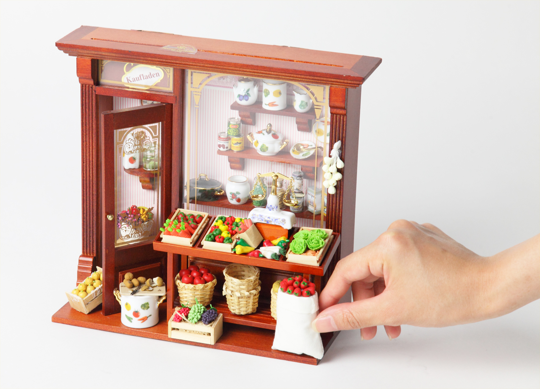 ロイターポーセリン】ミニチュアドールハウス～世界中にコレクターも