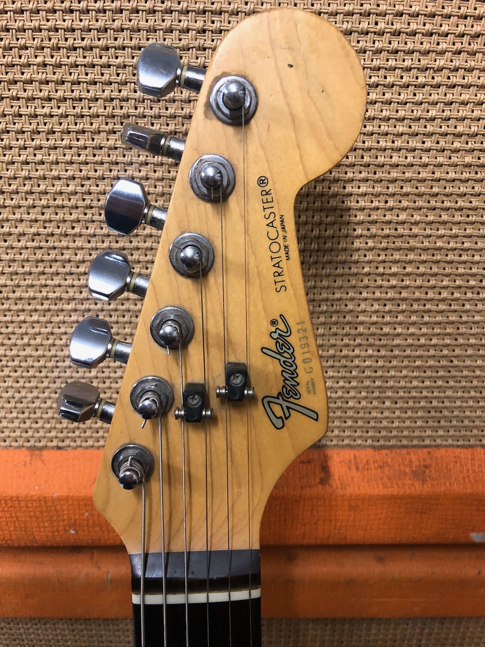 Vintage 1987 1988 Fender Stratocaster G Serial Red Japan Guitar -