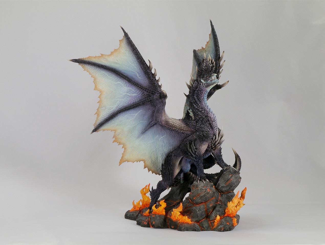 モンスターハンター」シリーズ20周年記念 CFBクリエイターズモデル 煌