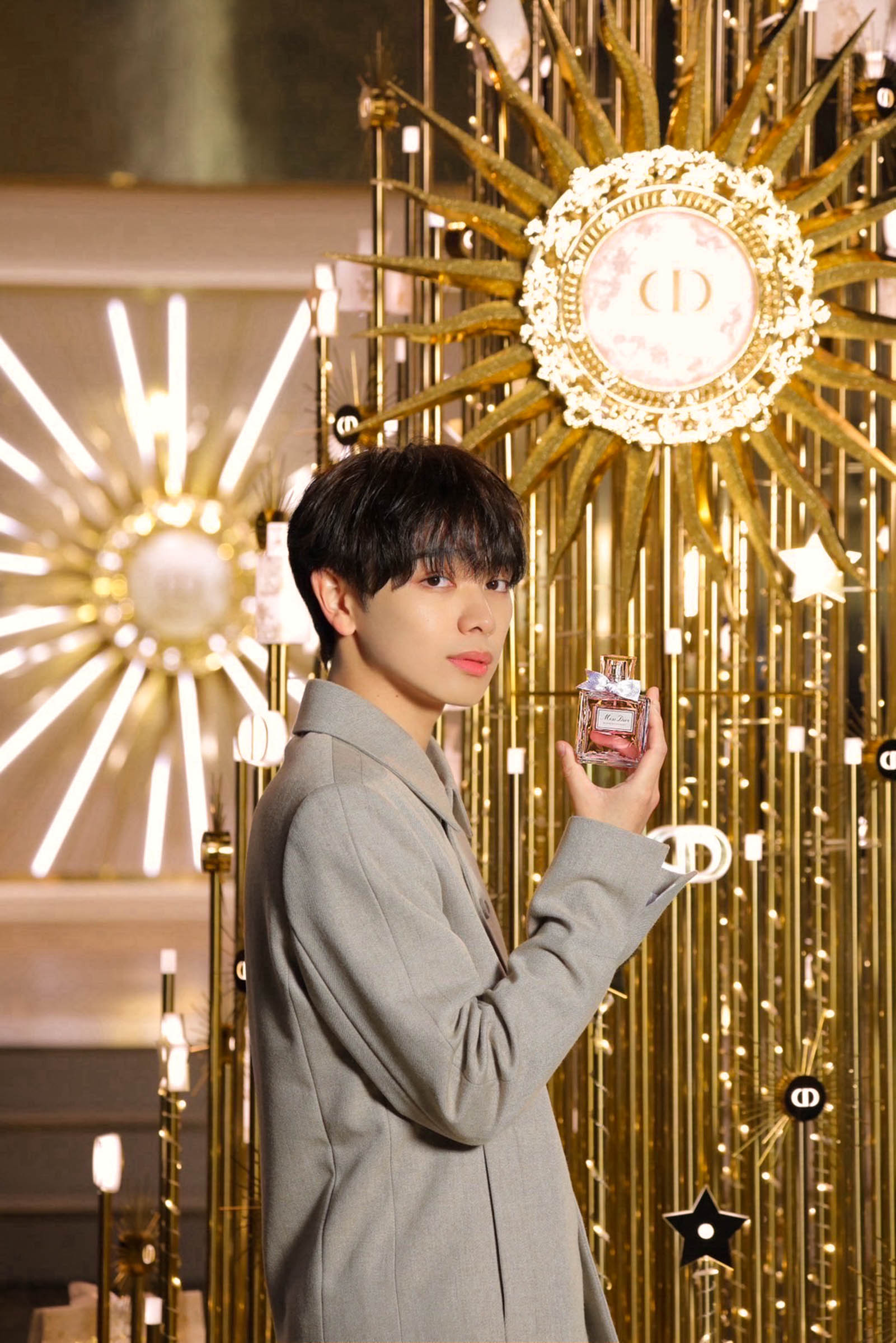 宮世琉弥がミス ディオールに魅せられて ディオールのホリデーイベント