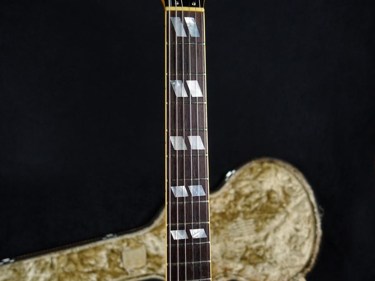 エピフォン リビエラ サンバースト ベージュラベル(1982年マツモク製) カジノで辿るエピフォンの生産場所と仕様変遷：1980～1987年 日本製