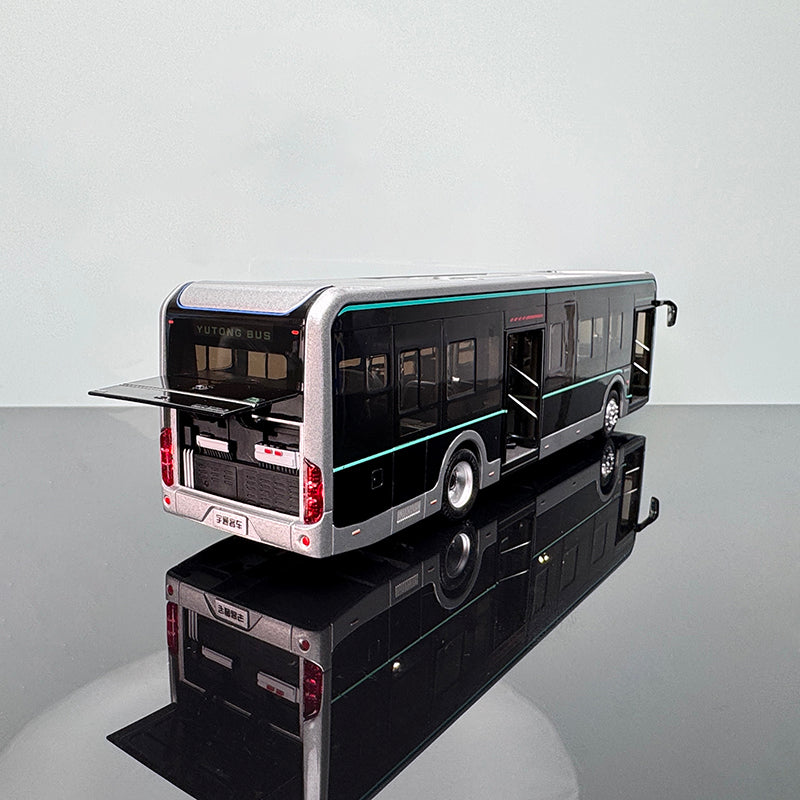 Original Yutong Bus Model U12 – 1:42 Diecast Collectible (Black