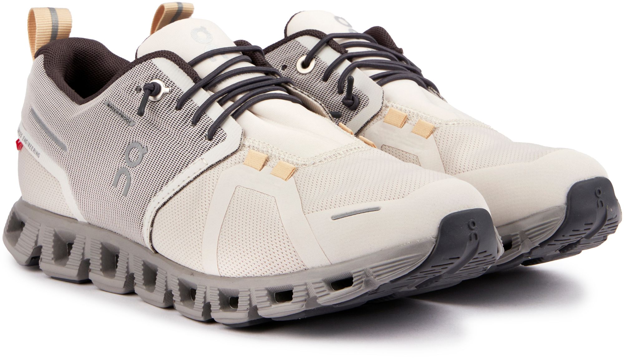 Womens On Cloud 5 Waterproof Sneakers In Pearl/Fog | Soletrader