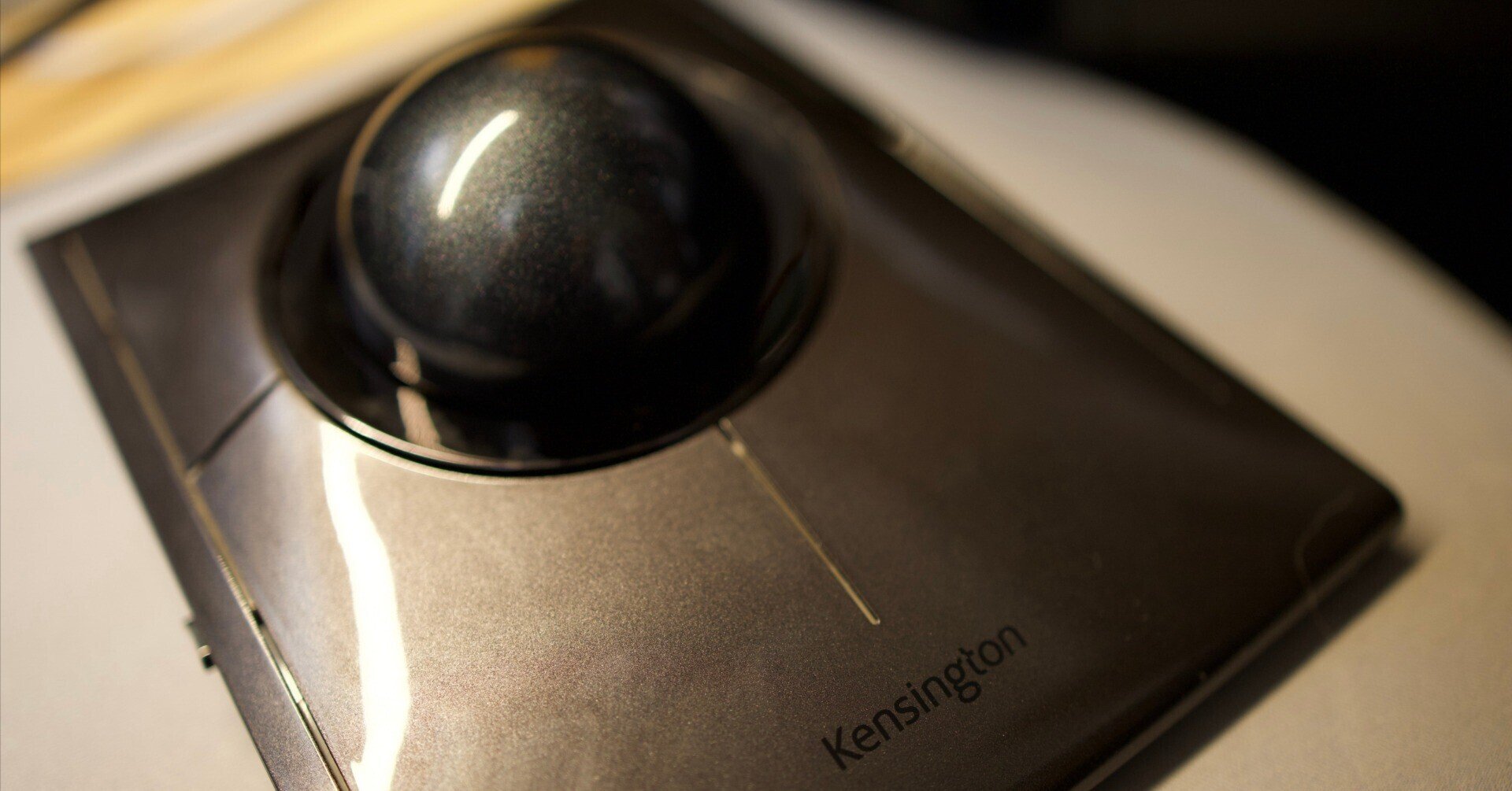 トラックボール二色レビュー ケンジントン SlimBlade Pro｜ねこぱる