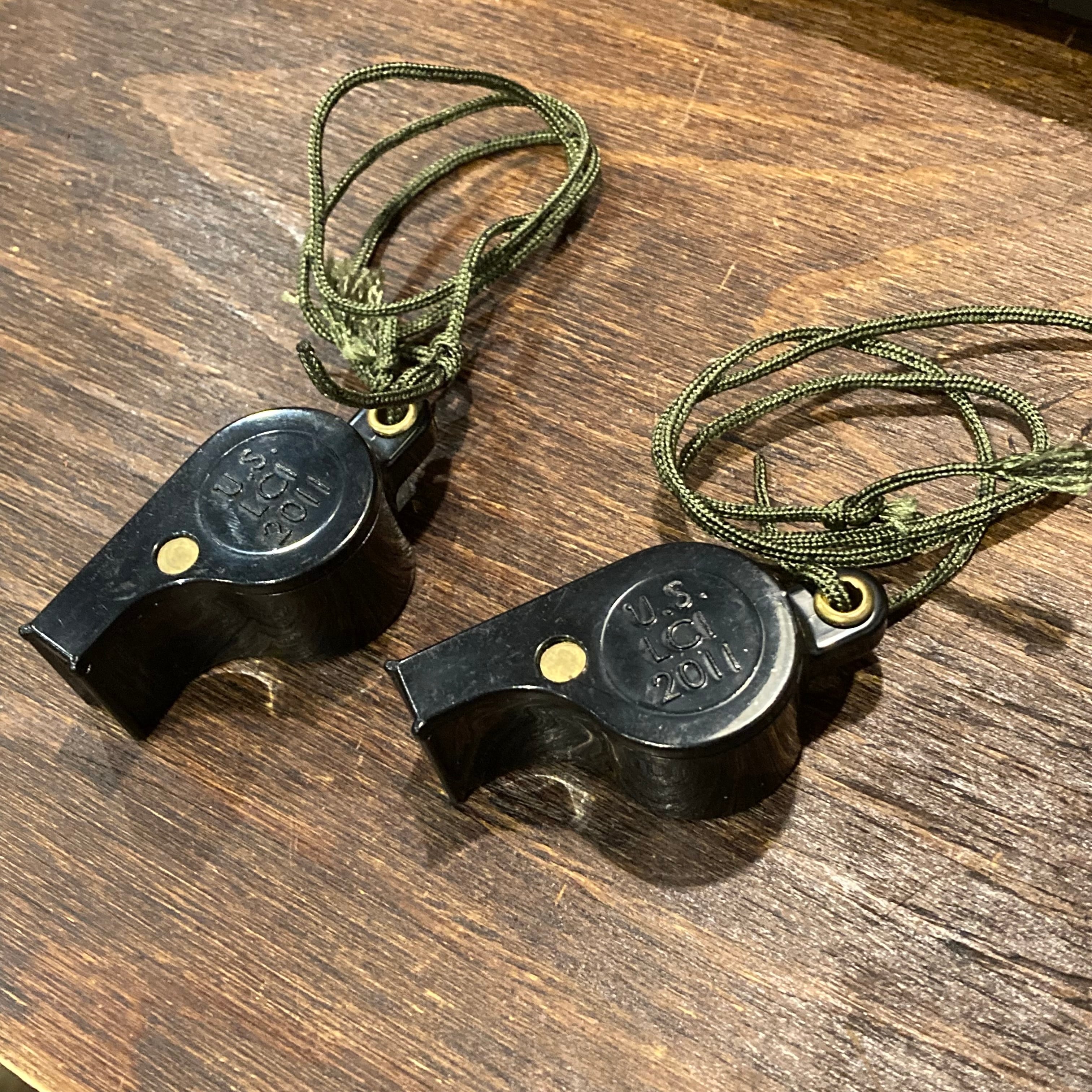 アメリカ軍 米軍 実物 ホイッスル プラスチック製 ミリタリー 笛