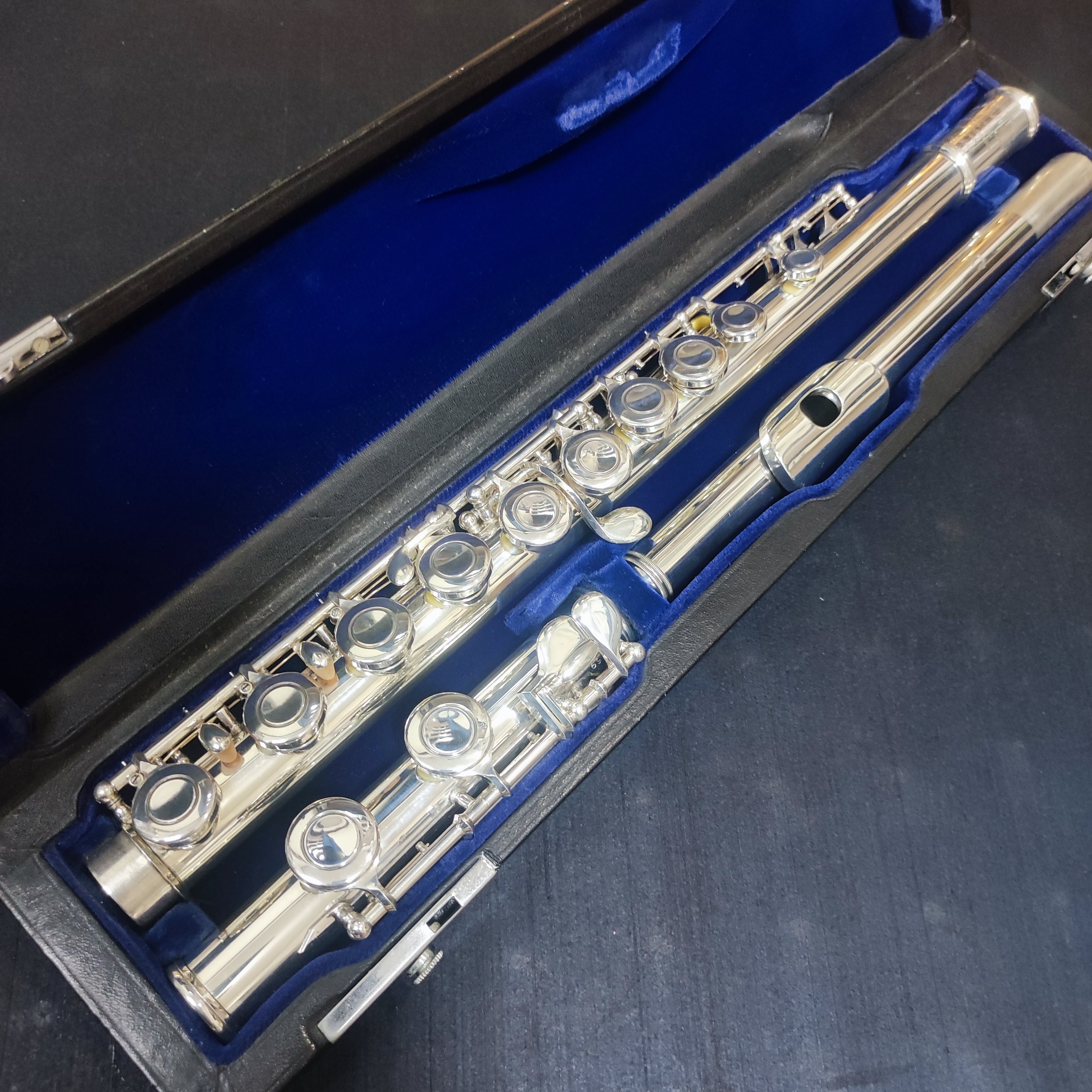 全タンポ交換済 ヤマハ フルート YFL211SⅡ Eメカ付 銀メッキ仕上げ