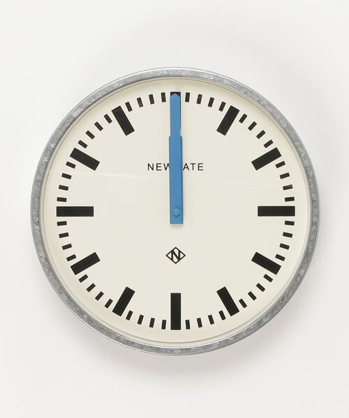 Newgate The Luggage Modern Industrial Wall Clock ニューゲート