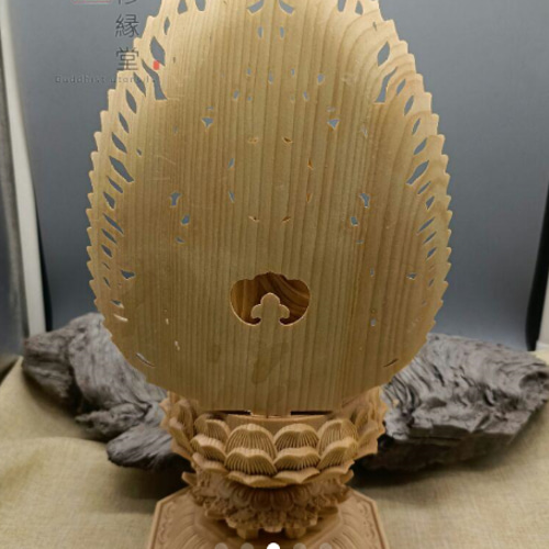 極上彫 釈迦牟尼仏 木彫仏像釈迦如来座像 天然木檜材 一刀彫 彫刻 C