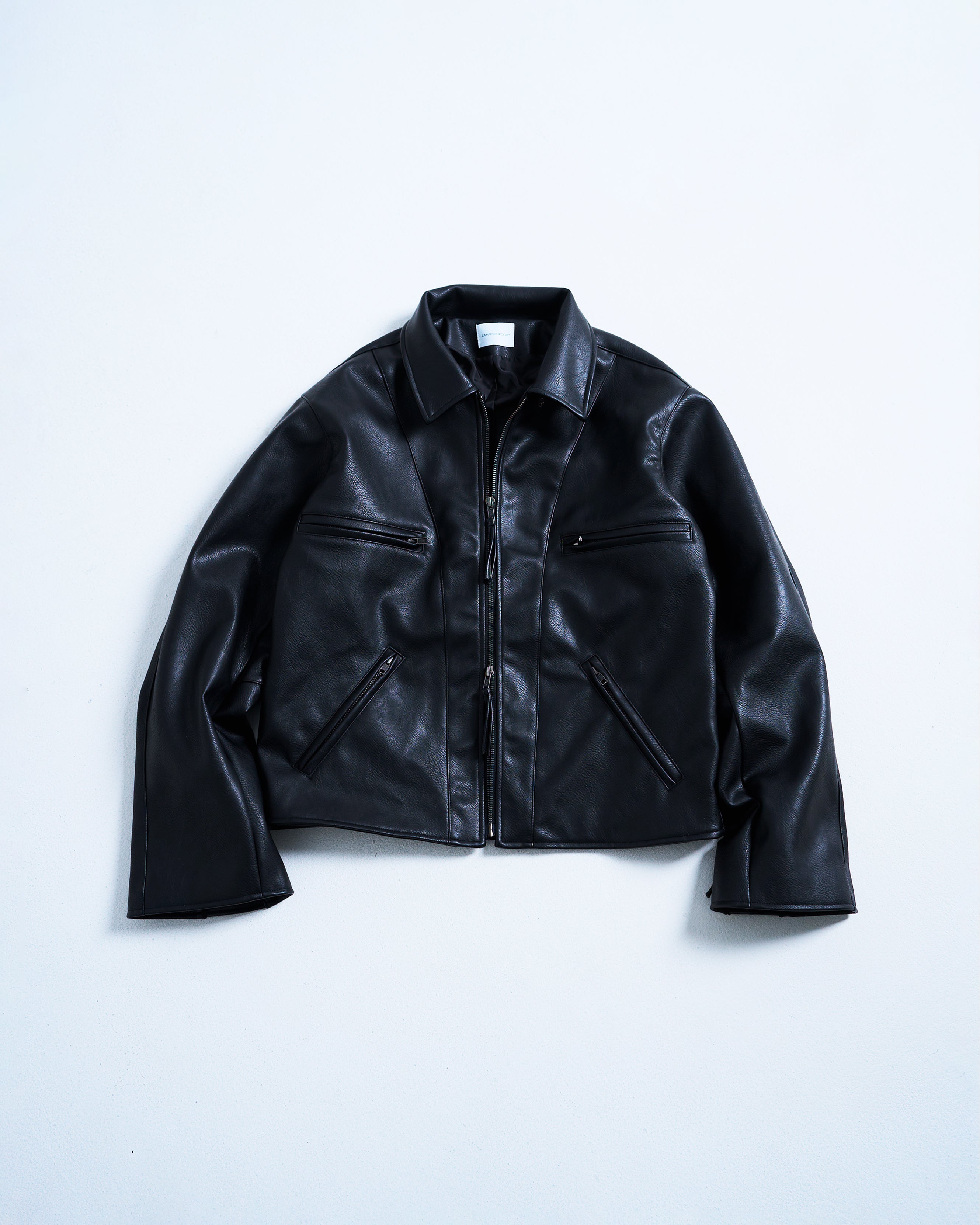 short length zipped PU-leather sport jacket – CAMPHOR WOOD