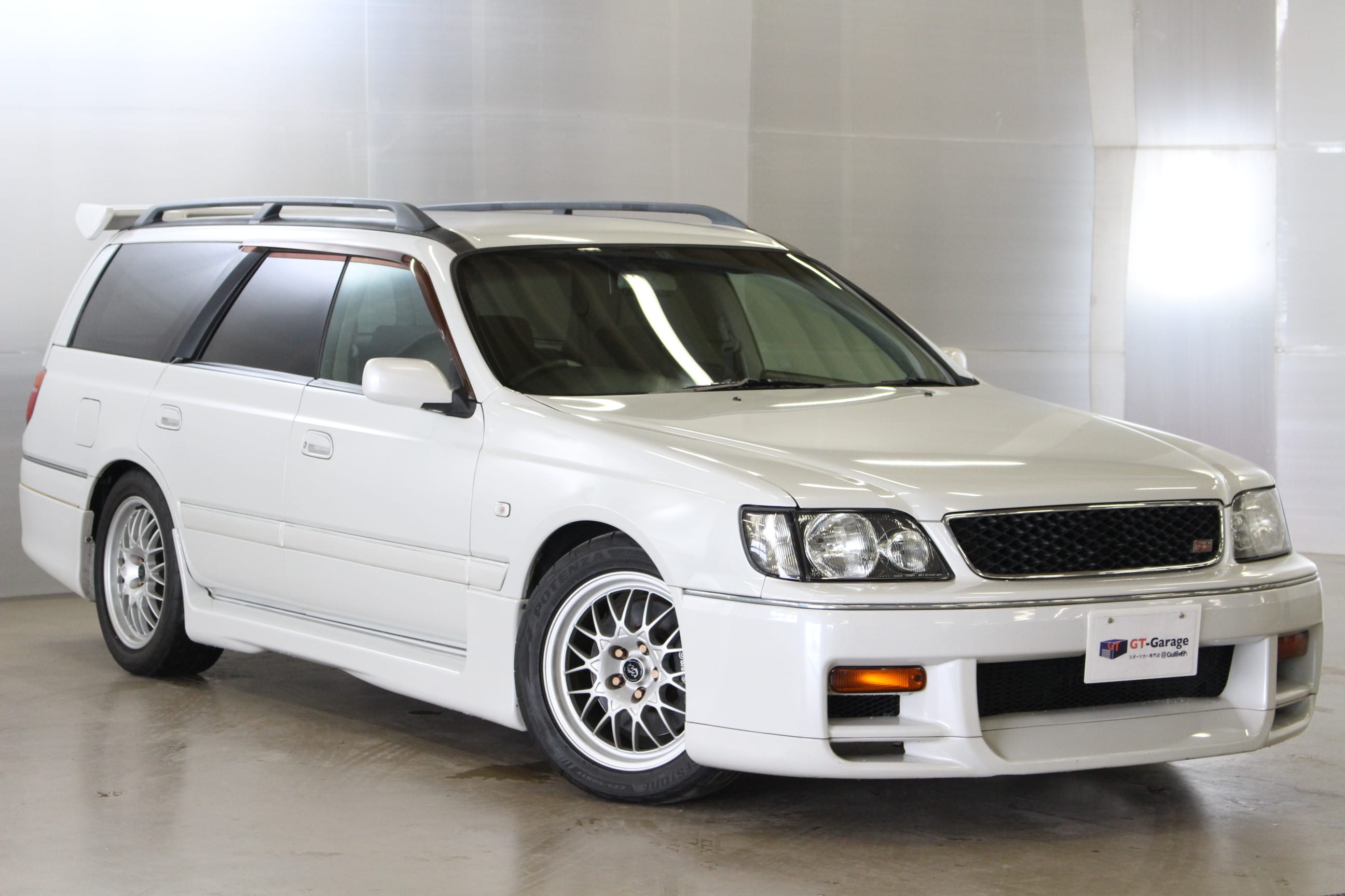260RS白 ステージア | GT-Garage