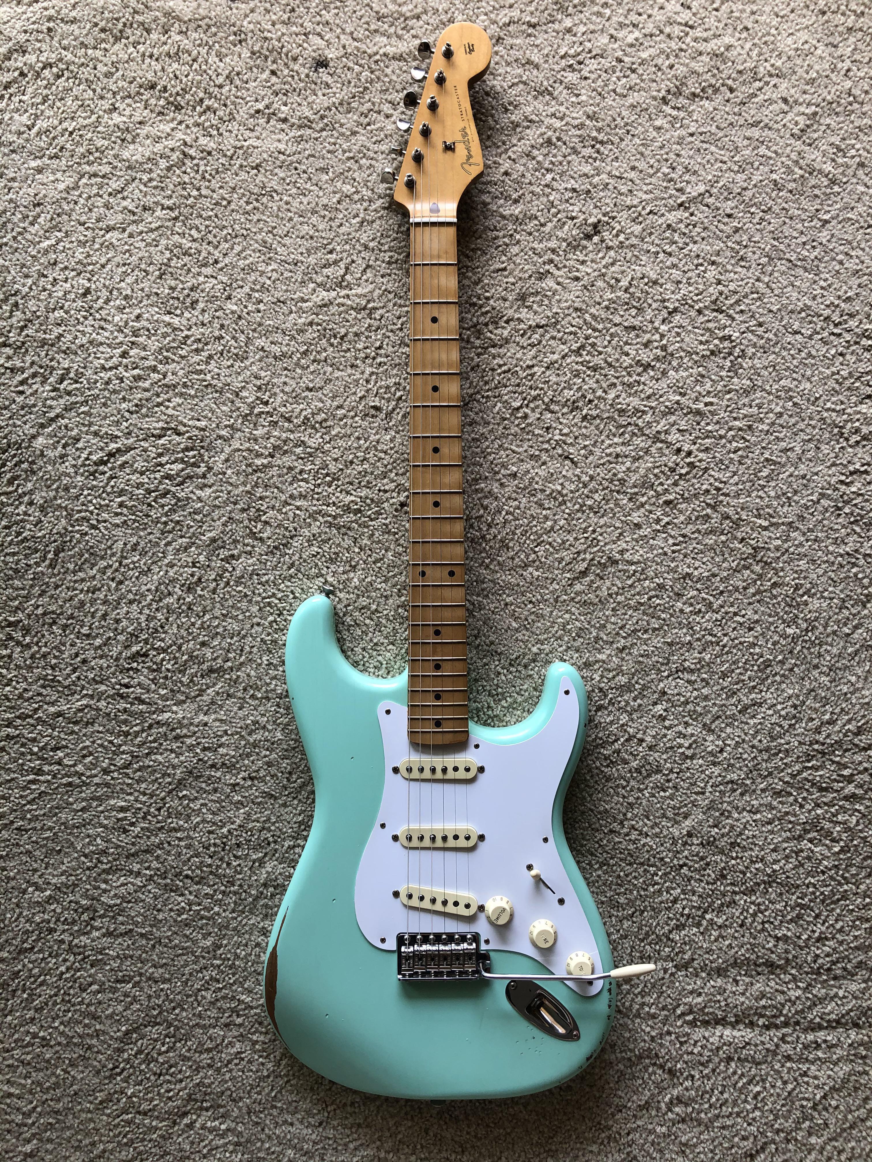 サーフグリーンが最高のストラトの色だよな。文句ある？ : r/fender