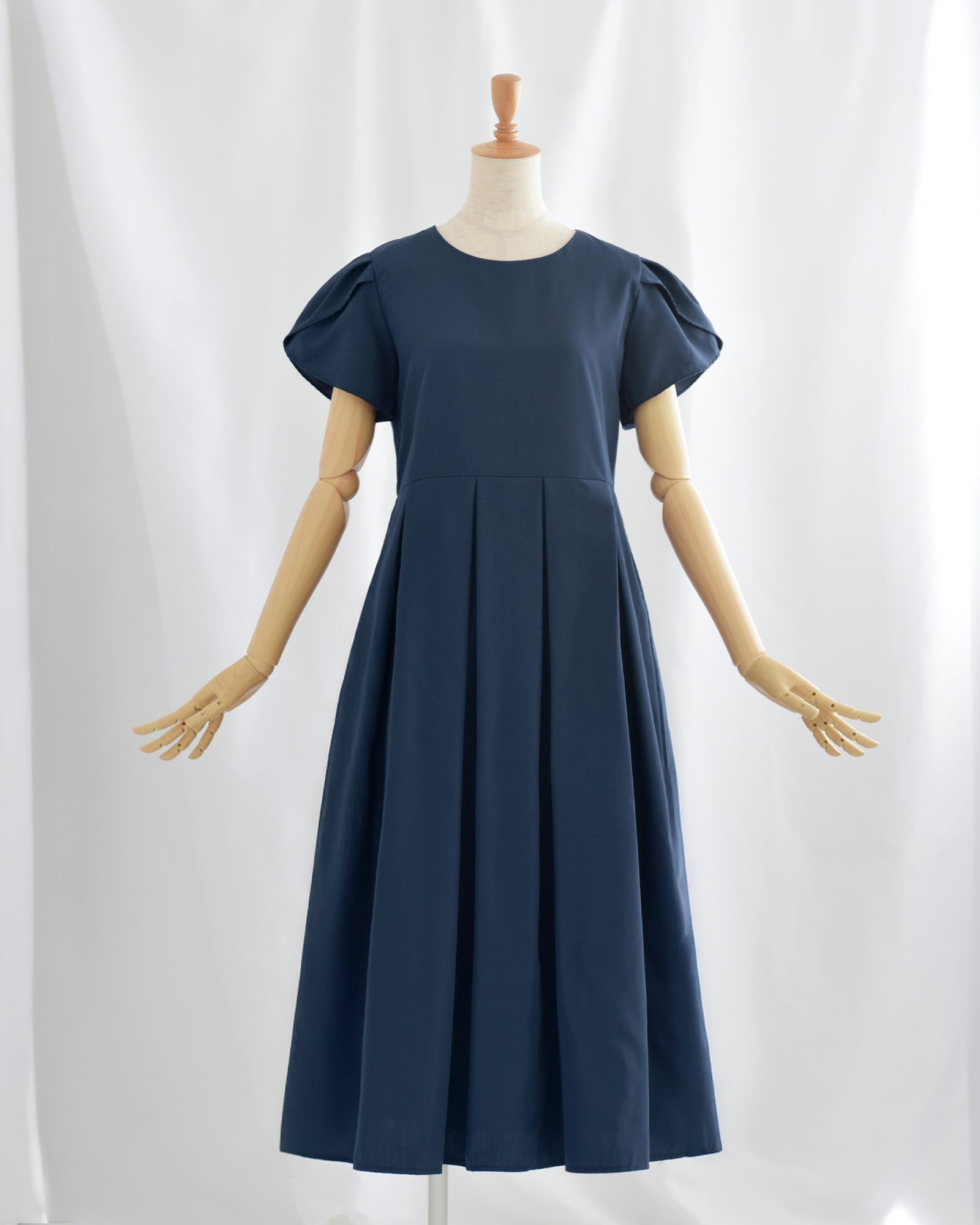 タック ワンピース ノア】お色展開：ベージュ,ネイビー ／ サイズ展開