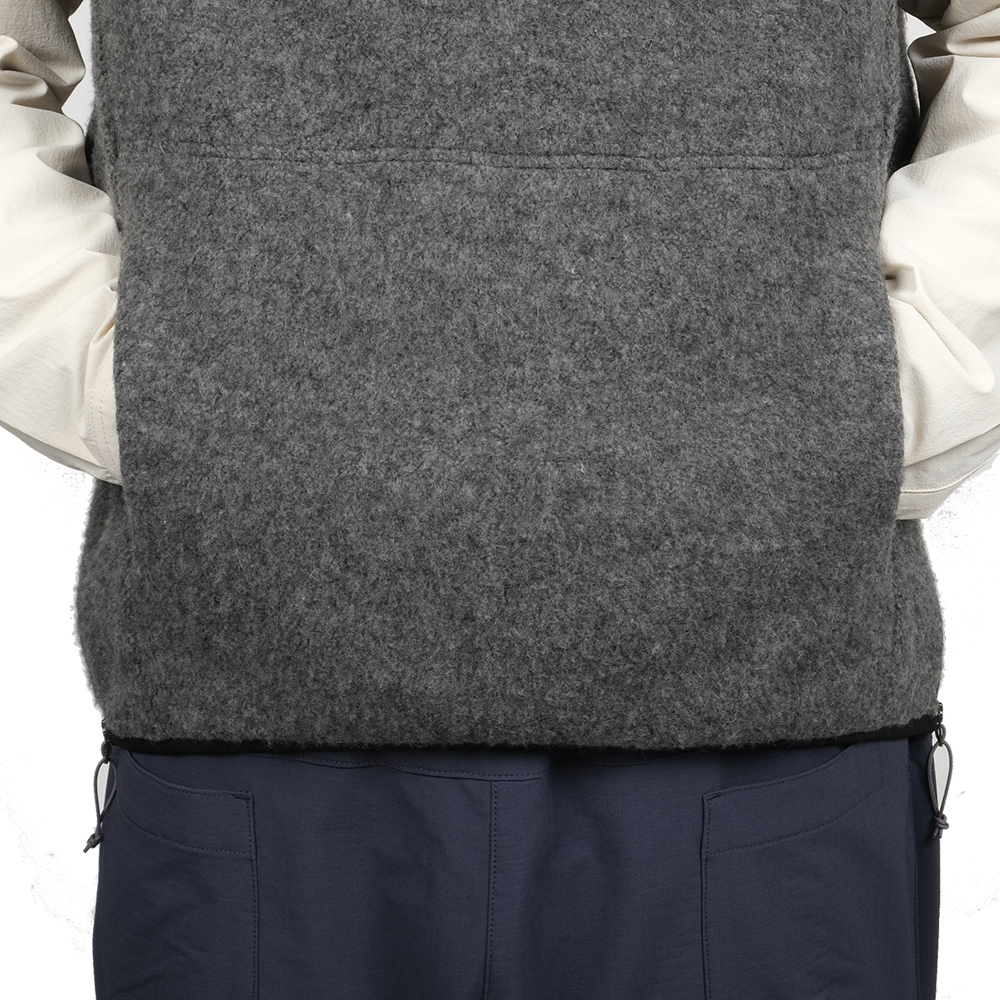 パイルモッサーのベスト / AXESQUIN ELEMENTS アクシーズクイン