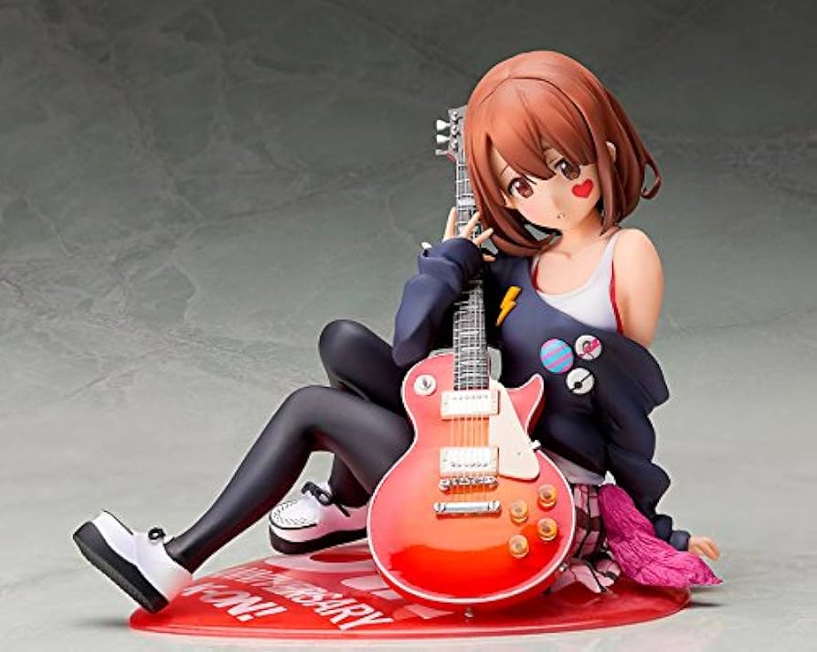 Amazon.co.jp: けいおん！ K-ON！ 5TH Anniversary 平沢唯 1/8 完成品