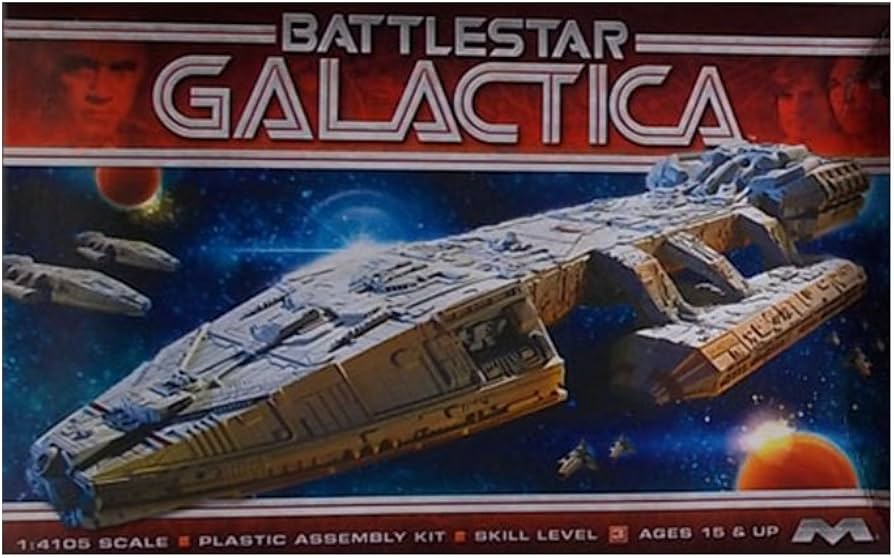 Amazon | メビウス 宇宙空母ギャラクティカ 1/4105 ギャラクティカ