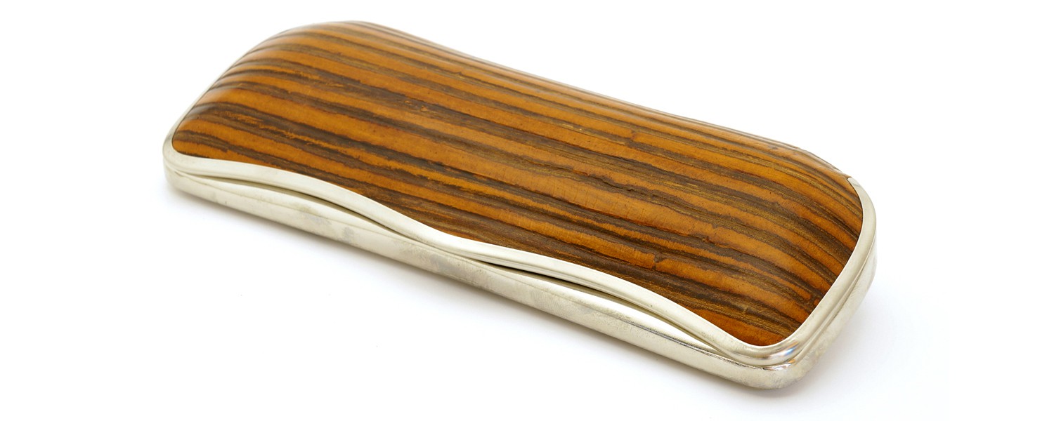 メガネケースの専門ブランド REINHOLD KÜHN(ラインホルト キューン)の