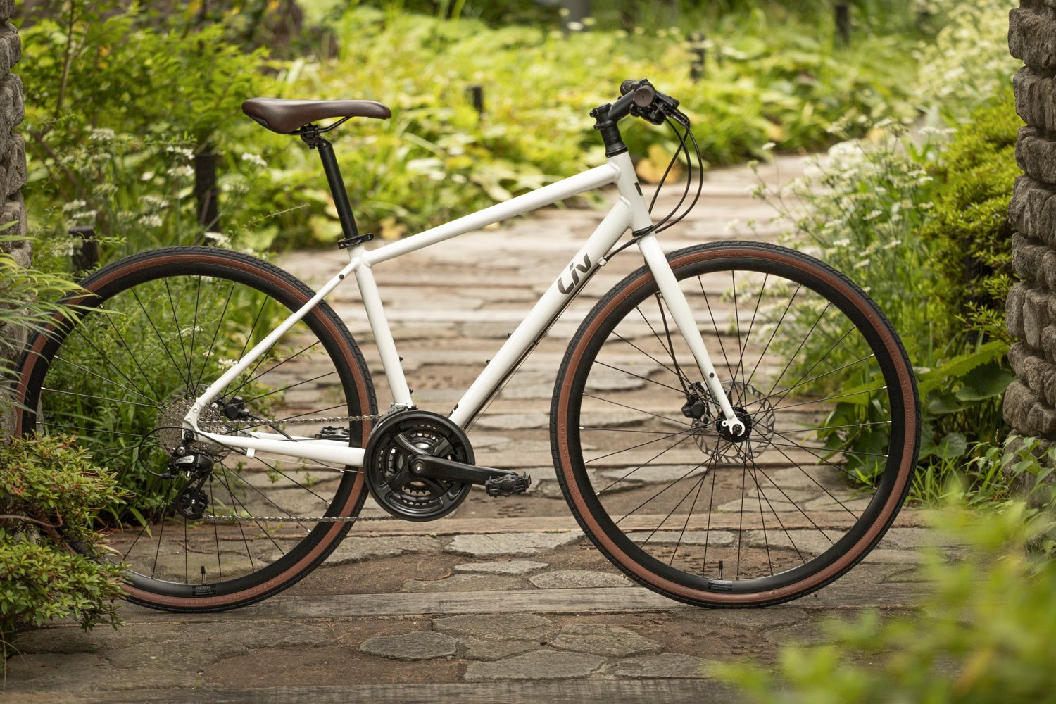 クロスバイク「ESCAPE Rシリーズ」「GRAVIERシリーズ」の2026年モデル