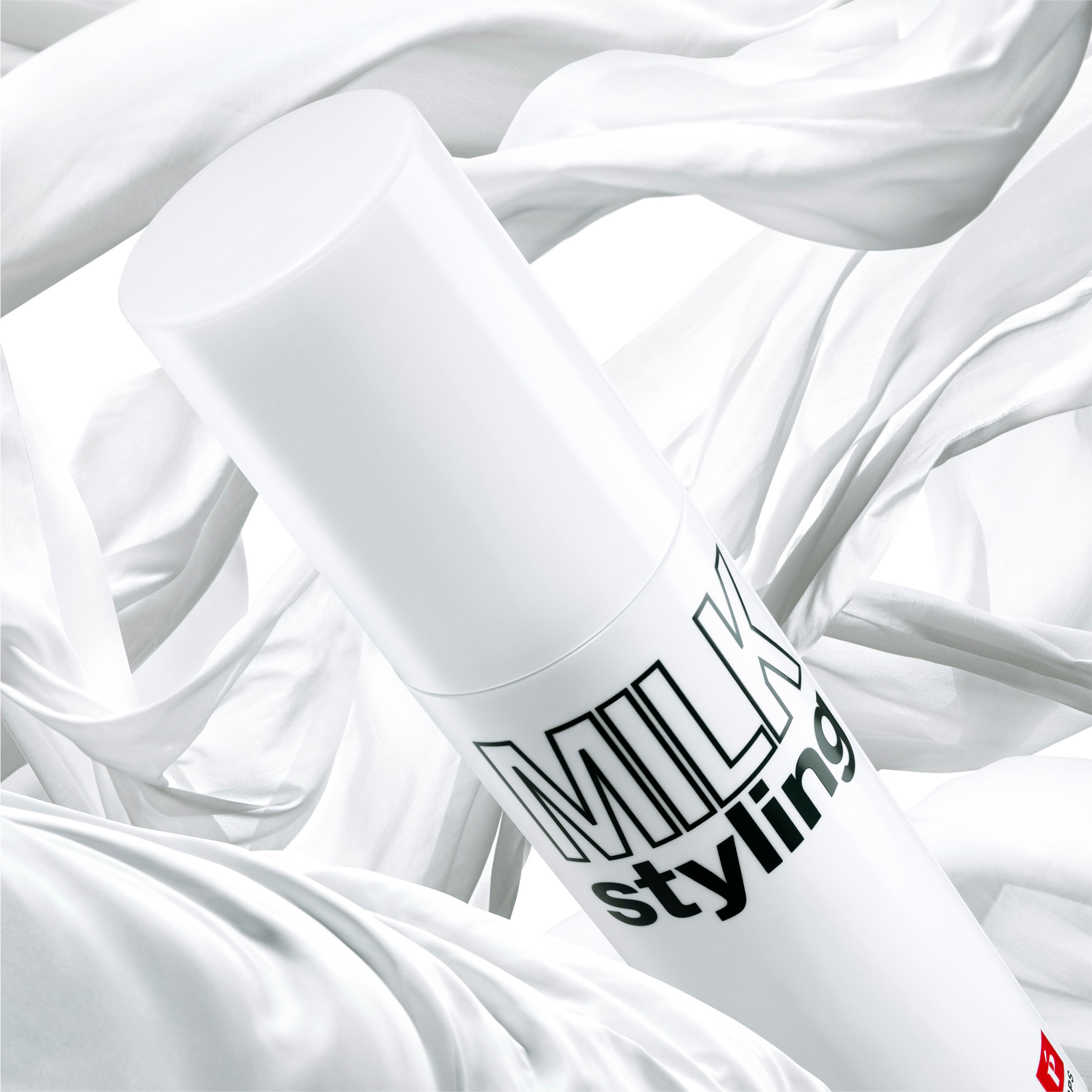 Z世代に人気のメンズビューティーブランド【LIPPS】から髪の内部に潤い