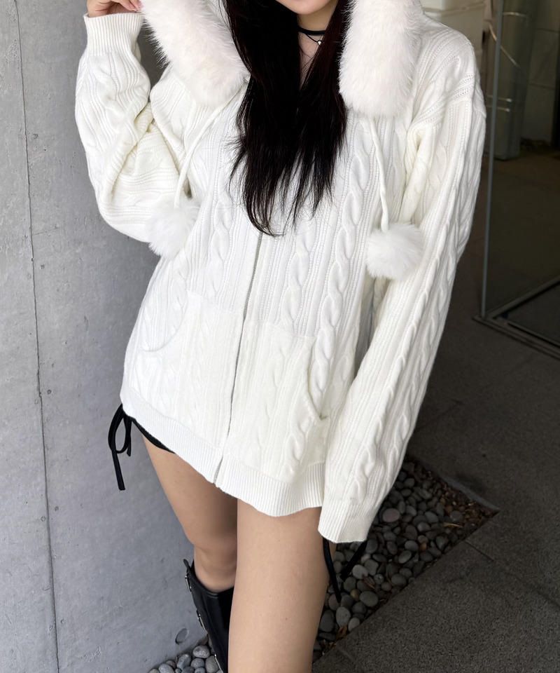 ぽんぽん付きケーブル編みZIPニットパーカーワンピース｜SPIRALGIRL