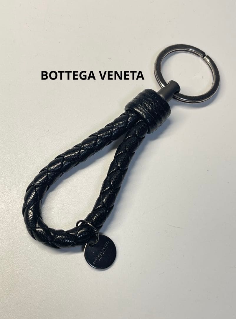 BOTTEGA VENETA (ボッテガヴェネタ) イントレチャートキーリング