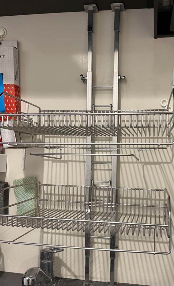 川口工器　突っ張り　水切りカゴ 水切りラック