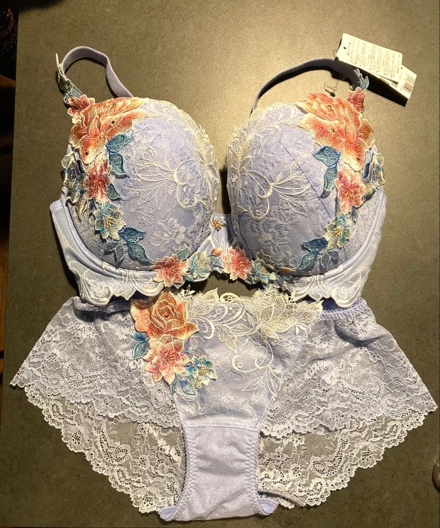 サルート　09グループ