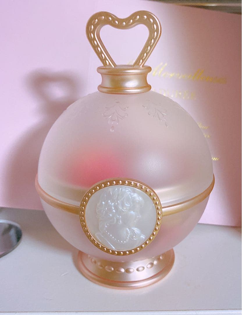 レ・メルヴェイユーズ ラデュレ チーク ポット 桜