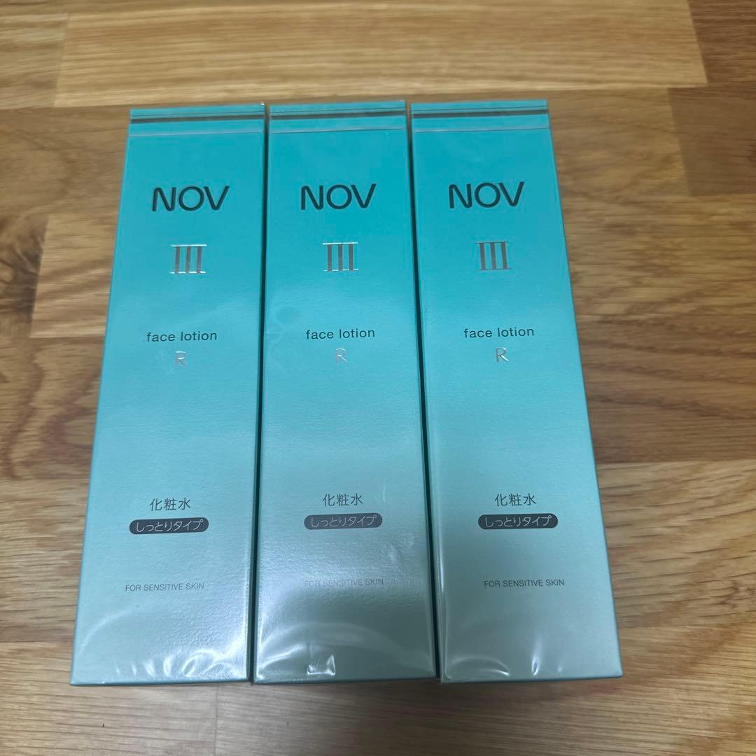 NOV 化粧水　しっとりタイプ　R ３本