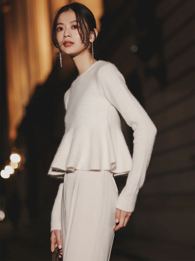 【新品タグ付き】anuans⭐︎ペプラムショートニットトップス