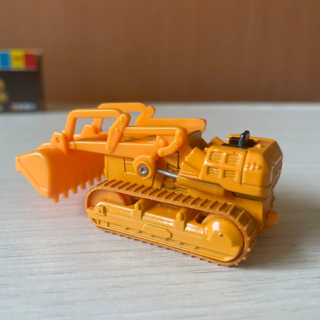 106-1-3】 トミカ 小松 ドーザショベル D65S 黒箱 日本製 - メルカリ