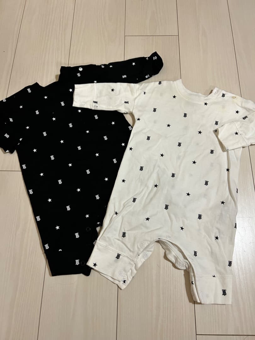 Burberry バーバリー ベビー スター＆モノグラムモチーフ バーバリー」初のモノグラムコレクションが発売、モチーフは創業者