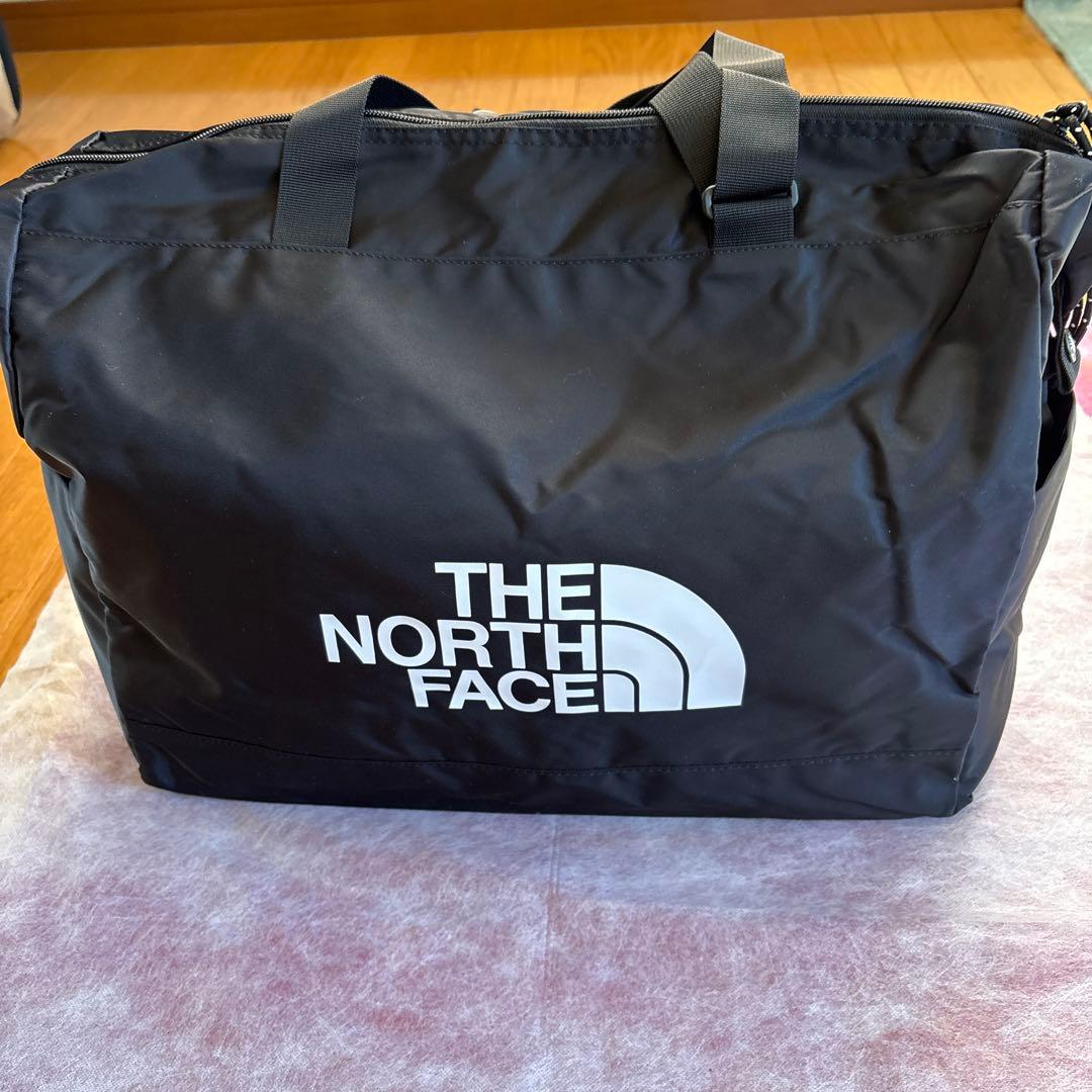 THE NORTH FACE バッグ　新品未使用品 THE NORTH FACE（ザ ノースフェイス） バッグ メンズ レディース