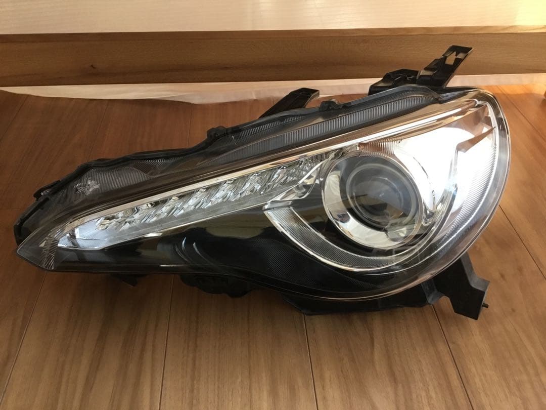 トヨタ　86　純正ヘッドライト左右SET　DBA-ZN6 トヨタ 純正 86 《 ZN6 》 右ヘッドライト SU003-05143 P70200