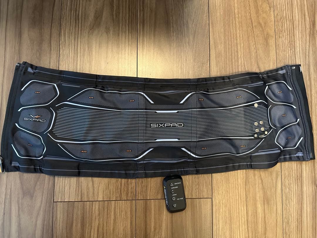 SIXPAD EMS腹筋ベルト　sサイズ