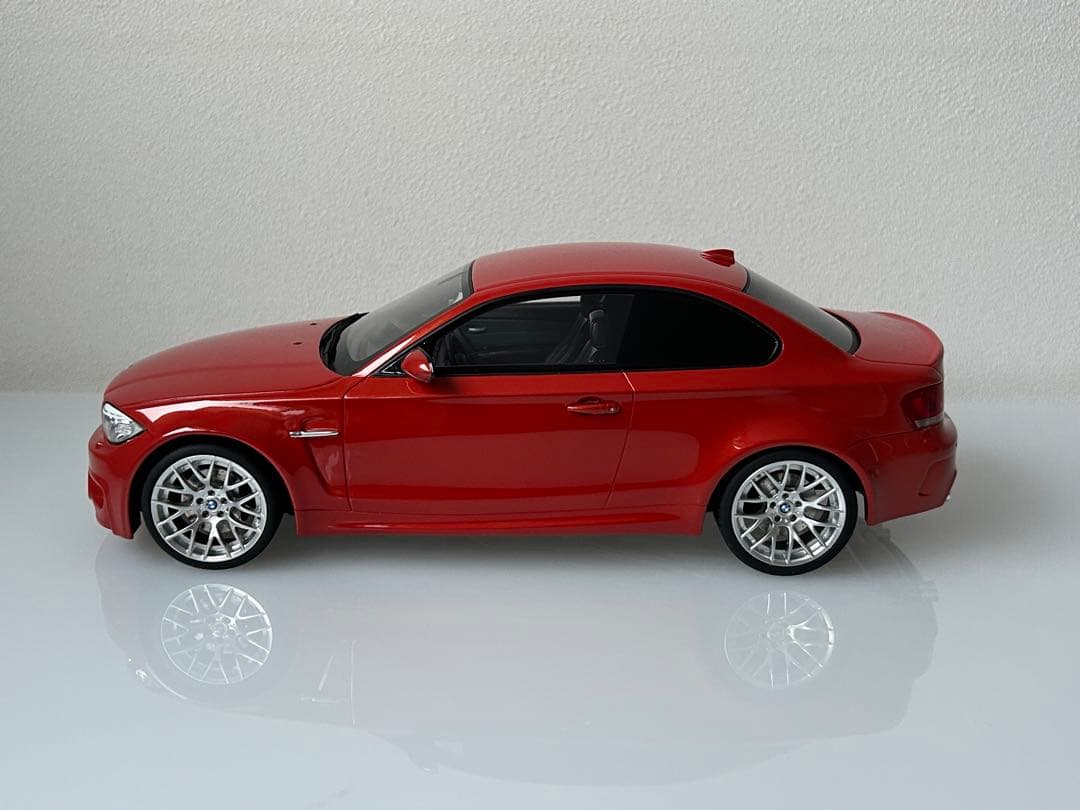 希少 BMW 1シリーズ 1M(E82)クーペ バレンシア オレンジ ミニカー