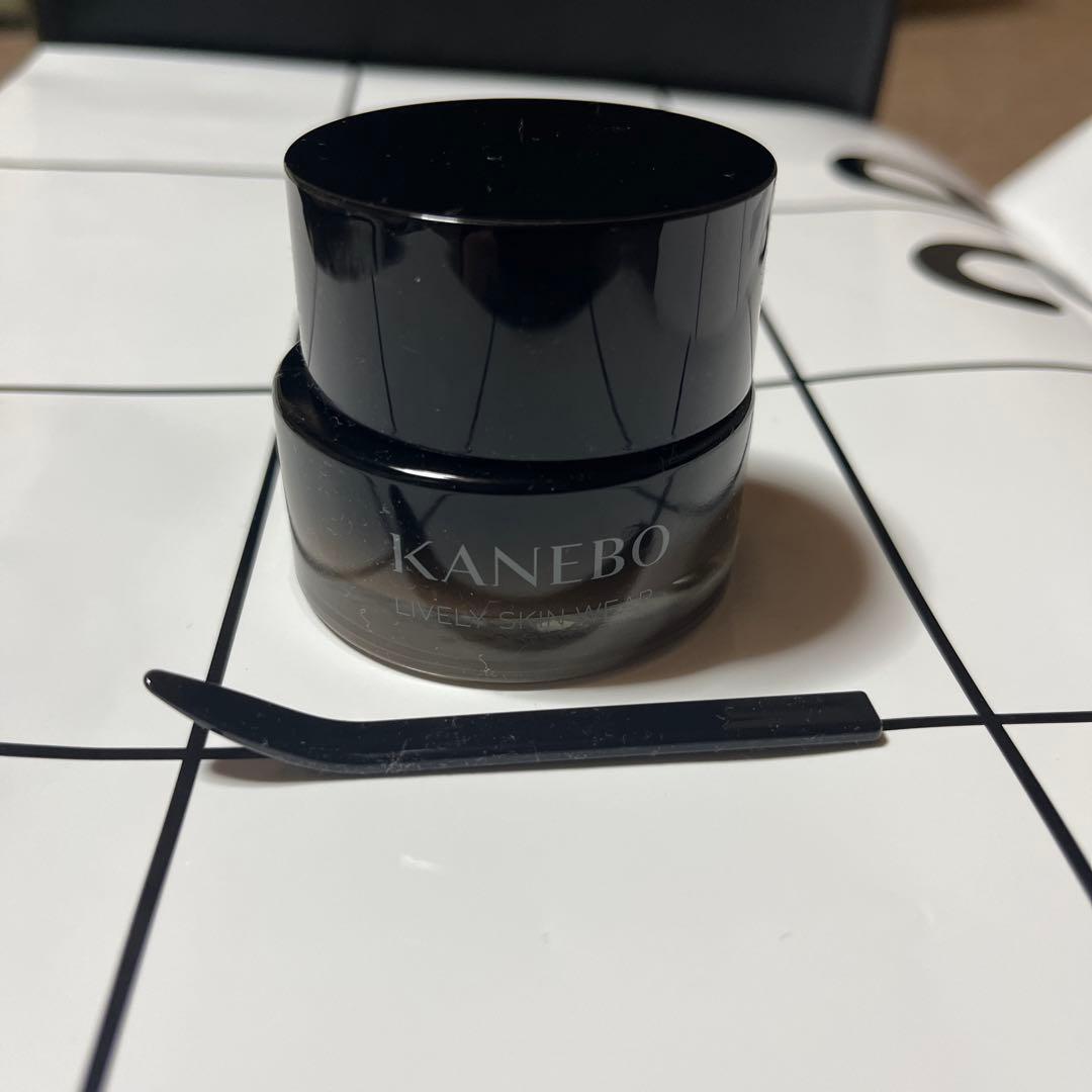 KANEBO ライブリースキンウェアII 240