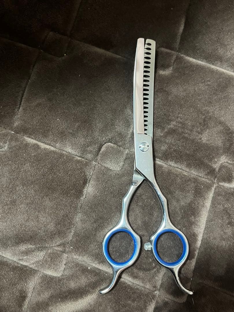 ステンレス製エルゴノミックすきバサミ