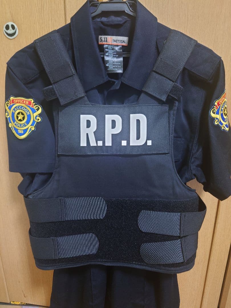 バイオハザードRE2　レオン　コスセット Amazon.co.jp: [Tamancos] バイオハザード RE2-4 レオン・S・ケネディ