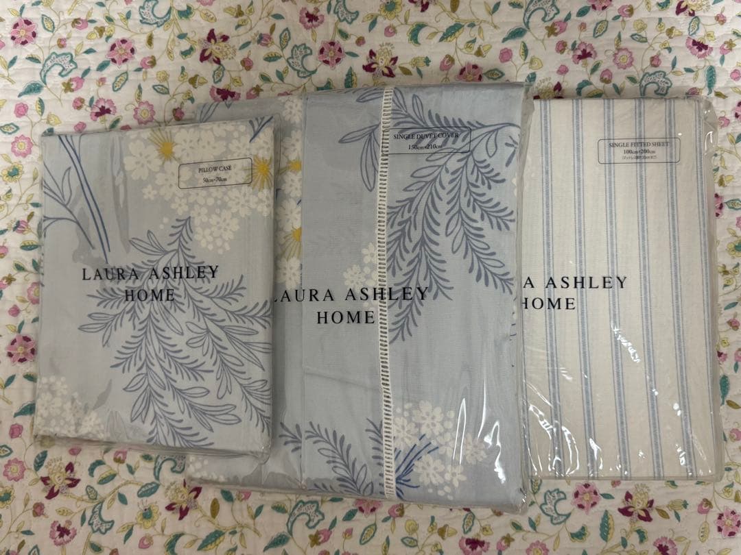 LAURA ASHLEY シングル デュペカバー、フイッテッドシーツ、ピロケース LAURA ASHLEY シングル デュペカバー、フイッテッドシーツ、ピロケース