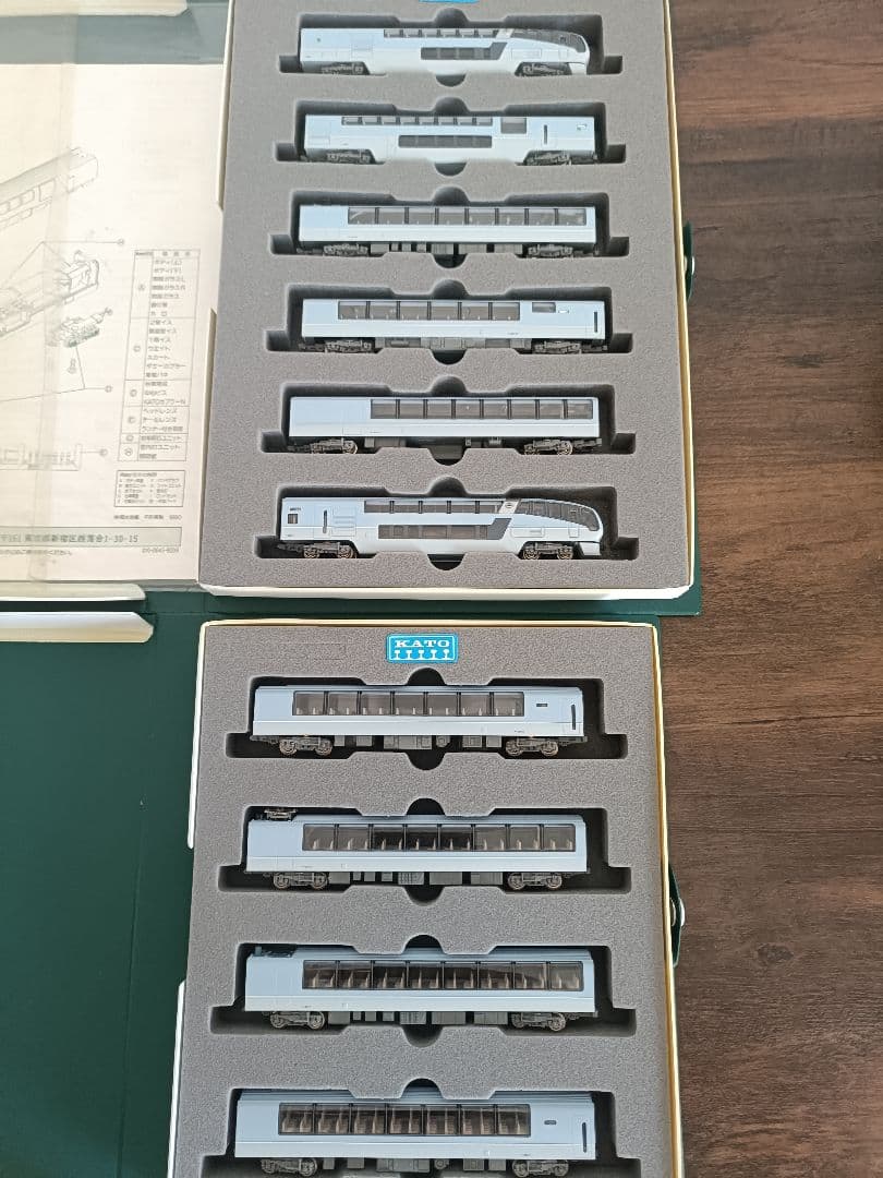 訳ありKATO 10-177 + 10-178 251系スーパービュー室内灯付き