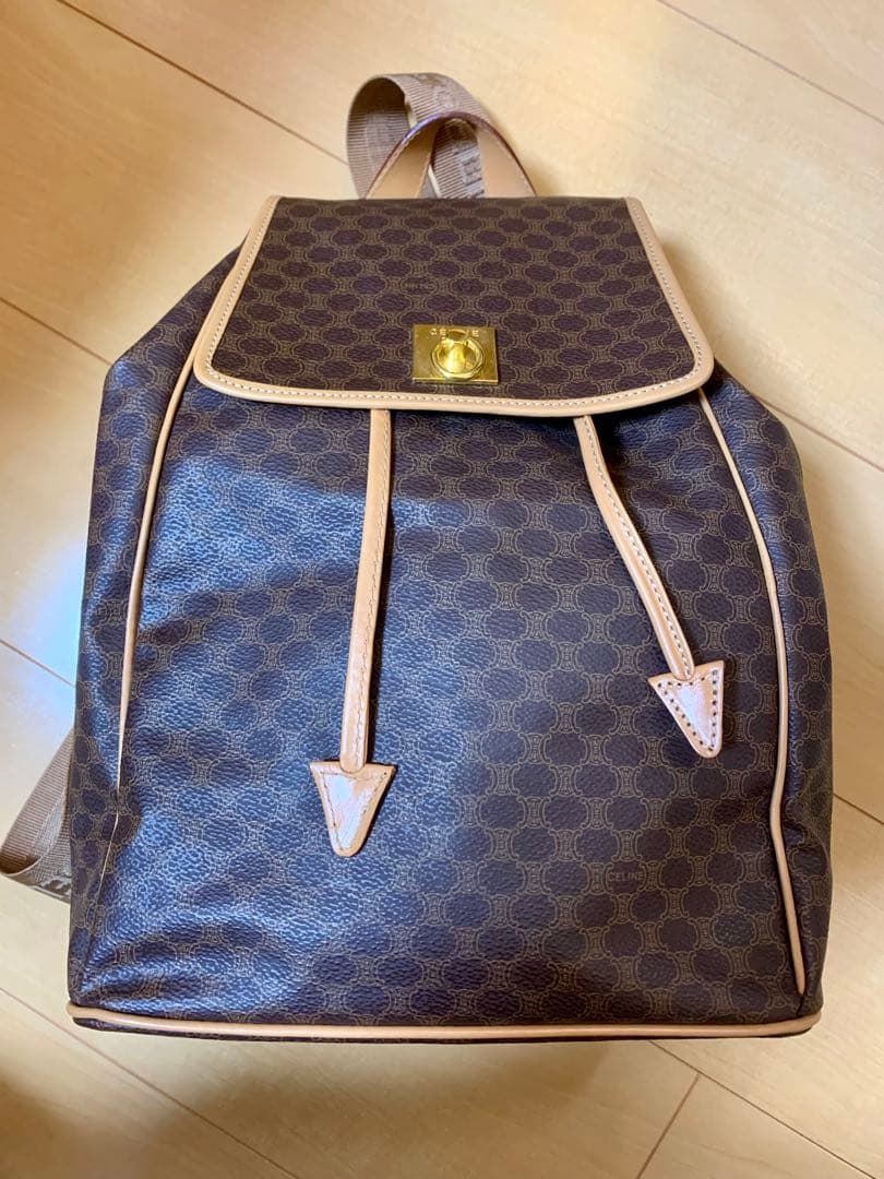 ぴ*き様 CELINE ドットパターン レザーリュック