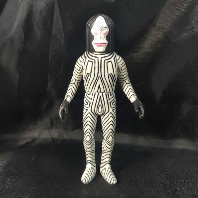 生産終了】 ダダA (初期版) ウルトラマン 怪獣 ソフビ 500 廃盤 レア