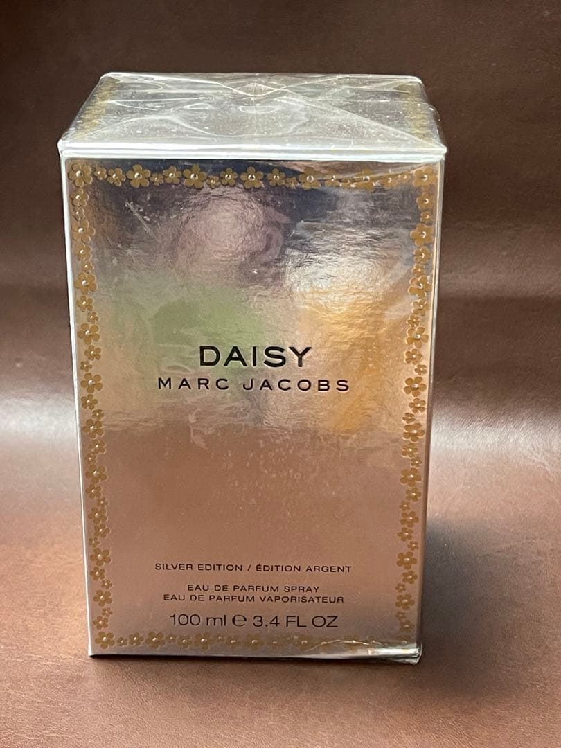 新品未開封 マーク ジェイコブス デイジー シルバー エディション 100ml