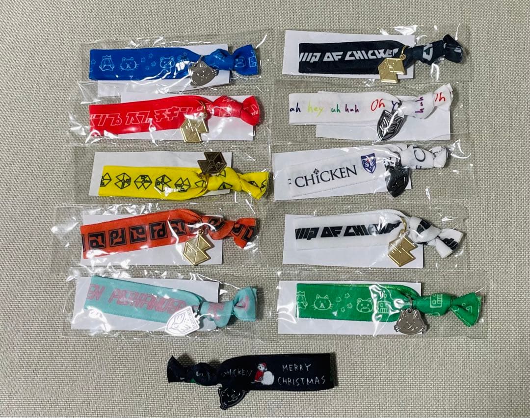 【レア】BUMP OF CHICKENツイストバンド11点クリスマスサンタニコル ☆新品未使用☆BUMP OF CHICKEN サンタニコル キーホルダーの通販 by