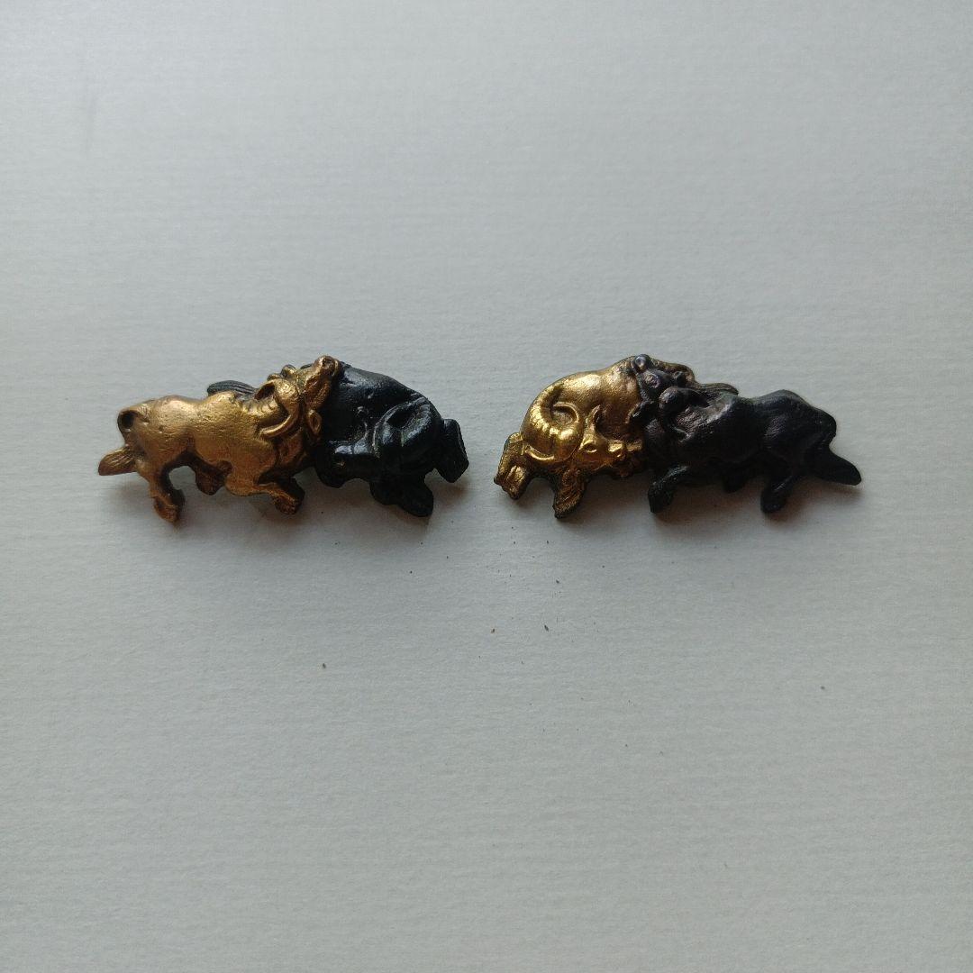 赤銅地金色絵 牛 目貫 江戸時代 鍔 小道具 刀剣 刀装具 m-5 目貫 楠木正成・正行別れの図 赤銅金色絵 鍔・刀装具