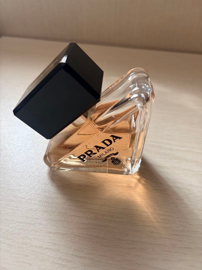 PRADA パラドックス オーデパルファム