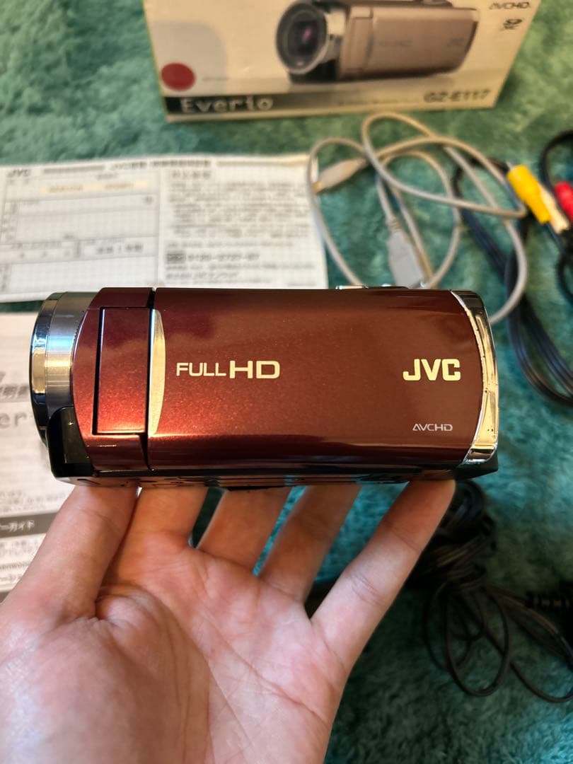 美品 JVC Everio GZ-E117 バッテリー2個付 ビデオカメラ