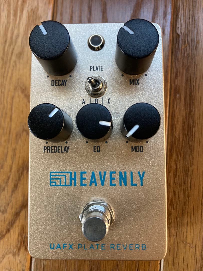 ギター UAFX HEAVENLY PLATE REVERB