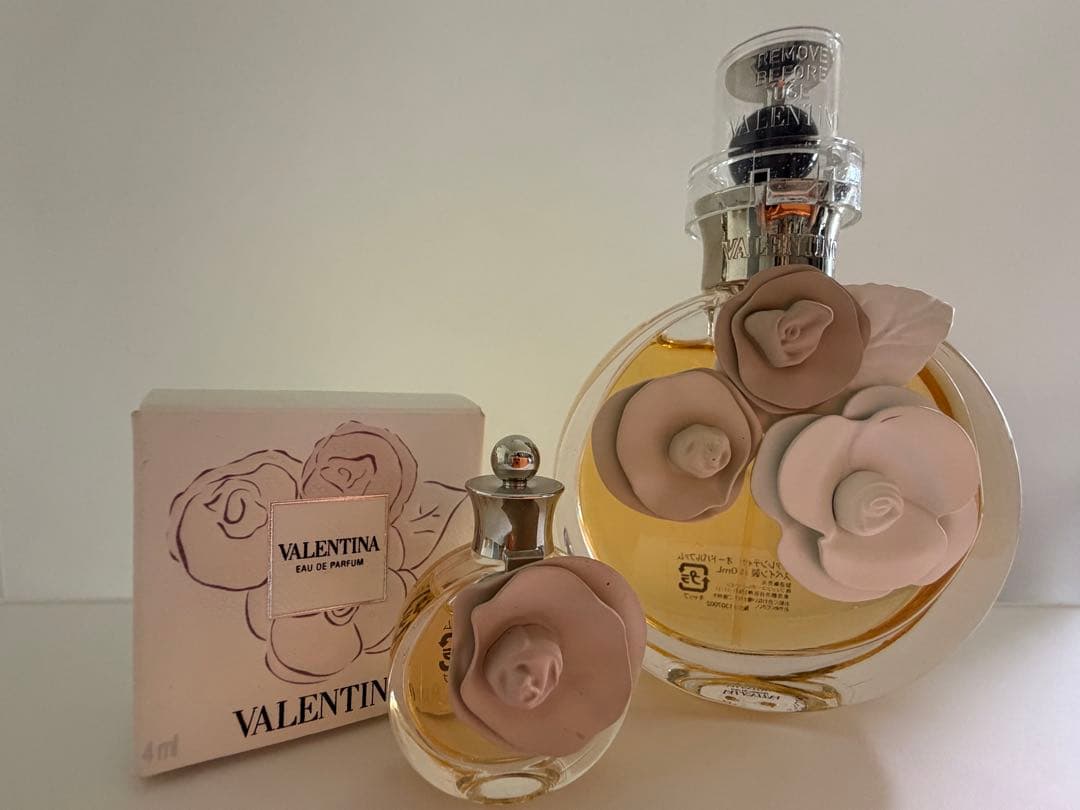 ヴァレンティノ 【残量9割】ヴァレンティナオードパルファム50mミニボトル4ml ヴァレンティノ 【残量9割】ヴァレンティナオードパルファム50mミニ