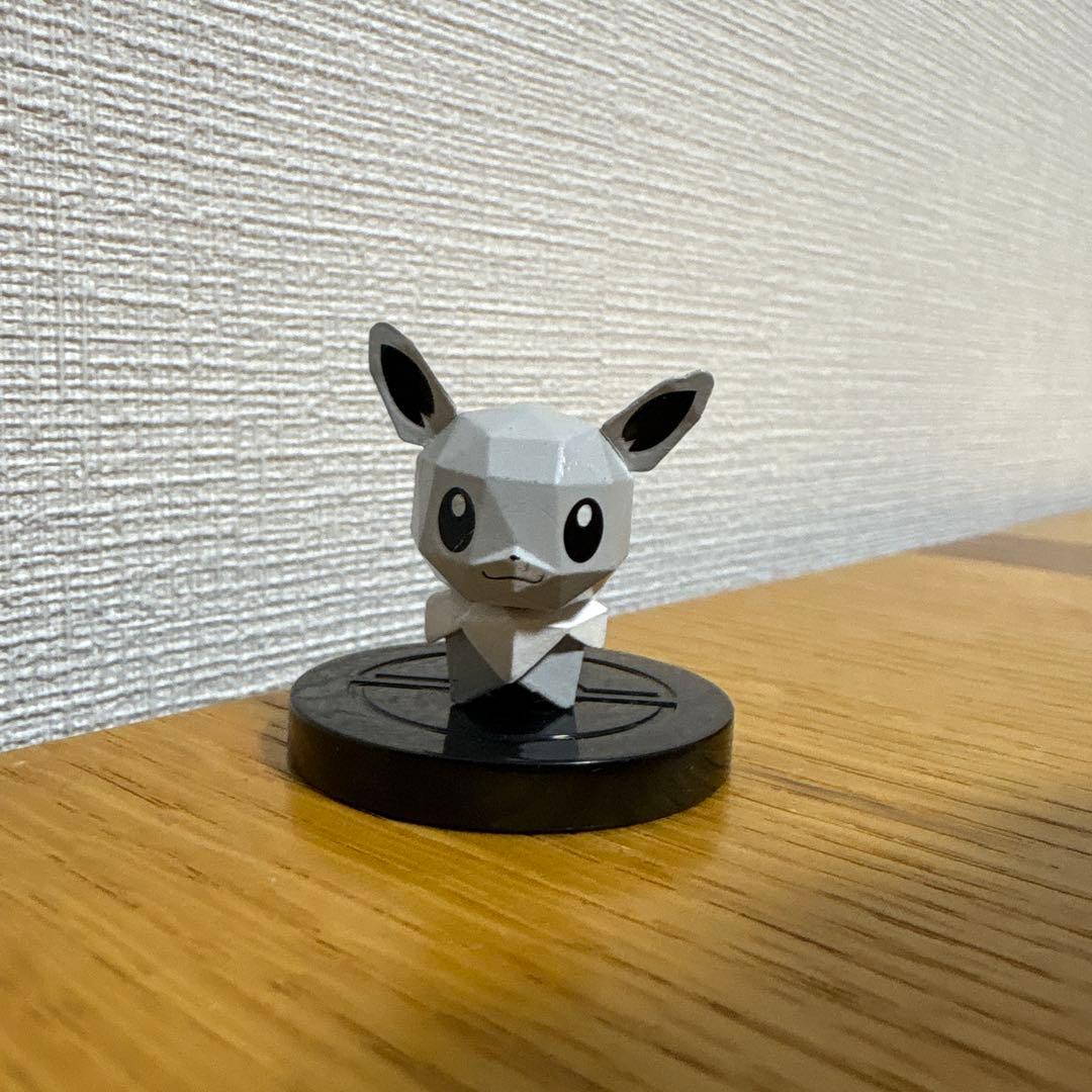 ポケモンスクランブル 色違いイーブイ フィギュア